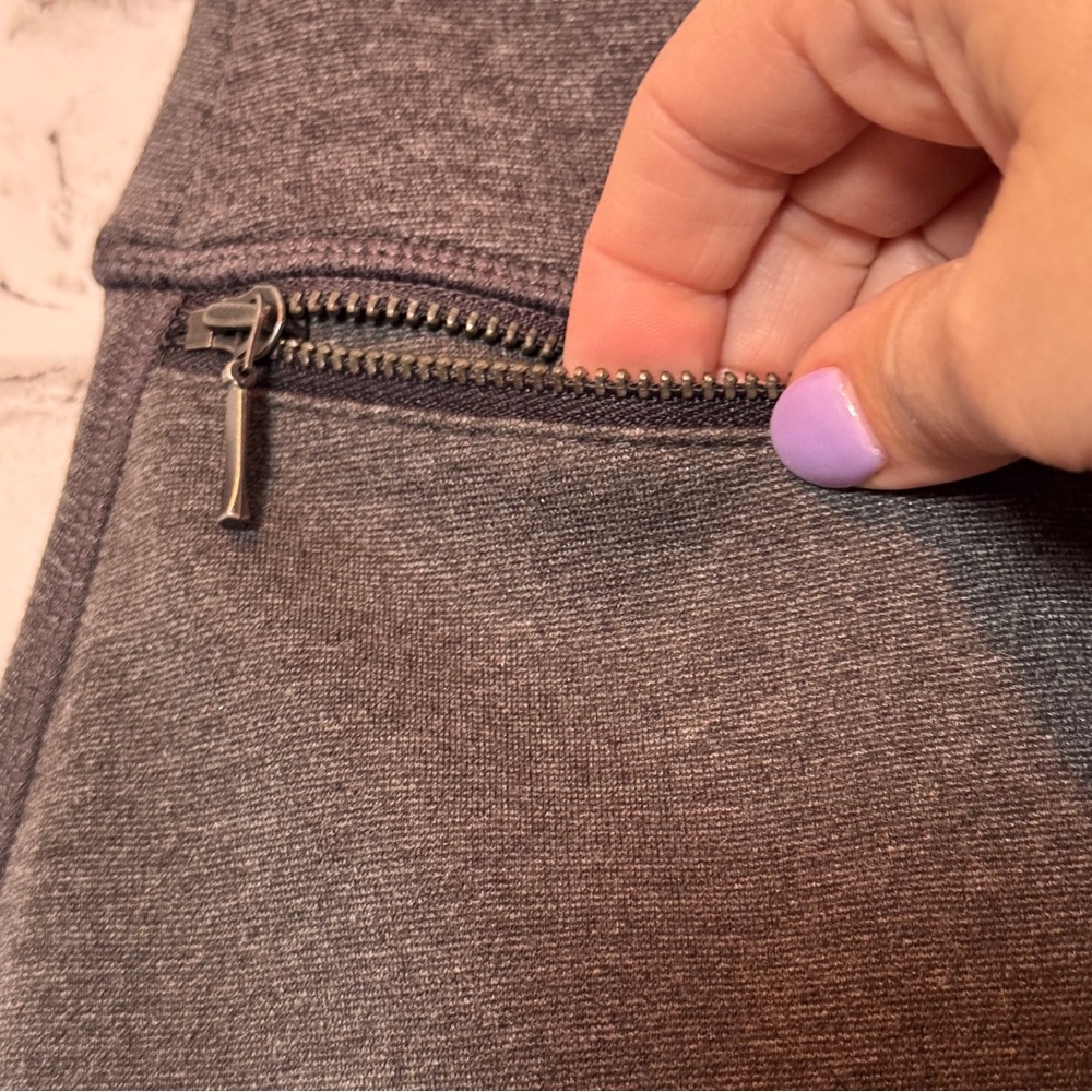 Athleta Gray Women's Skirt - Picture 3 of 9